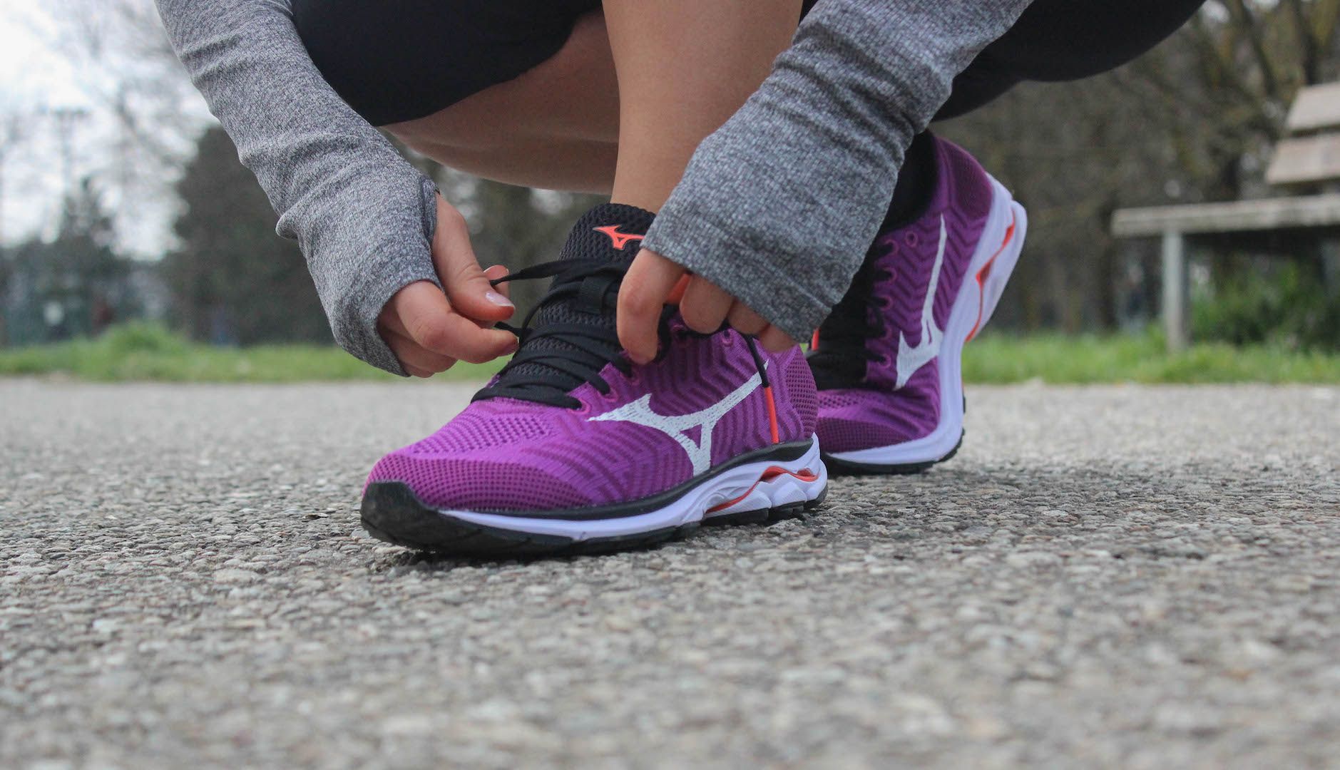 La primavera ai piedi con le Mizuno Waveknit R1 - Running Factor