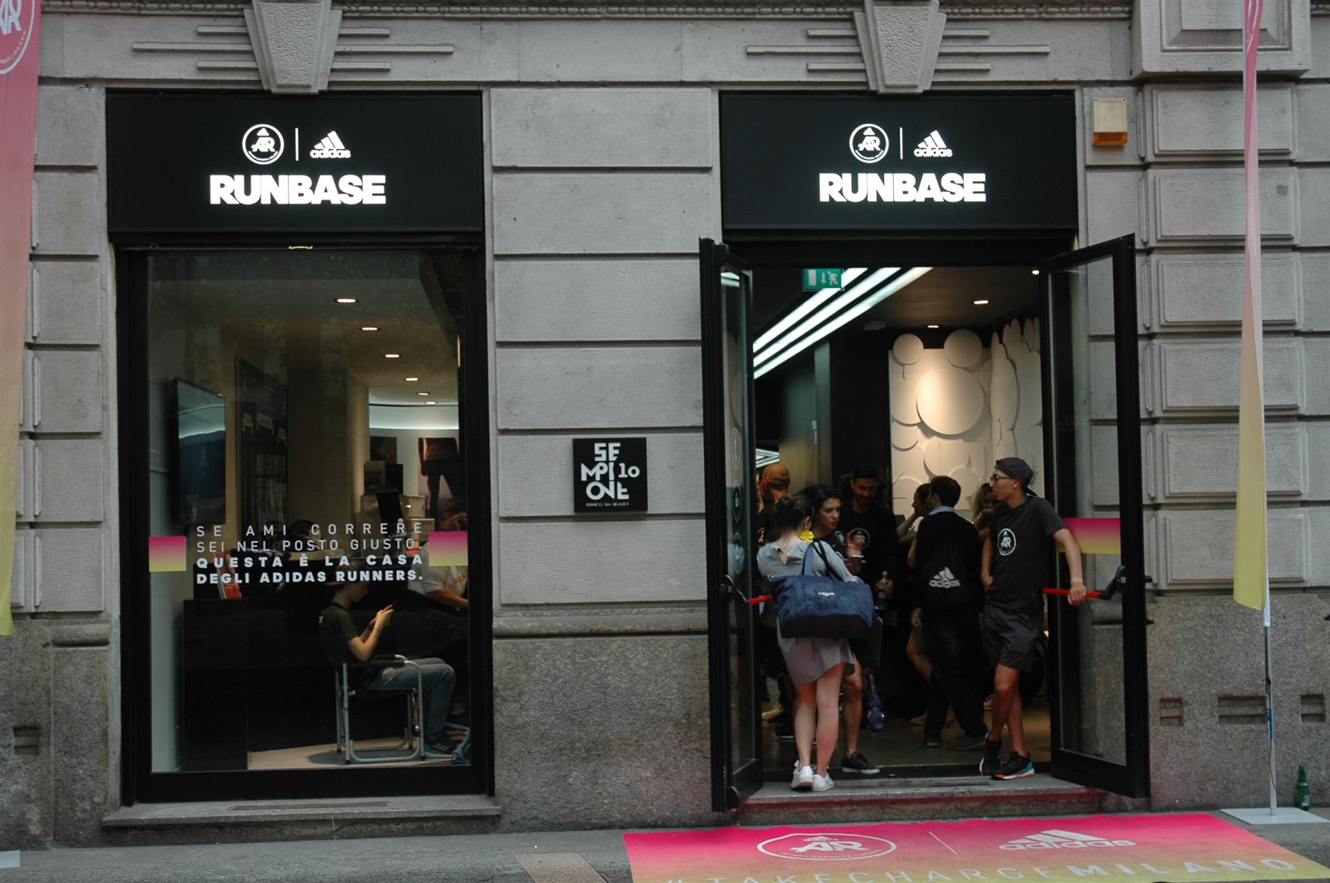 adidas runbase milano orari