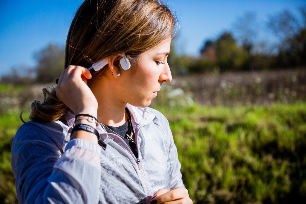 AfterShokz. Gli auricolari a conduzione ossea